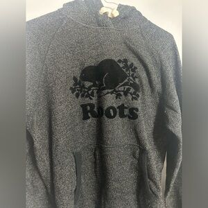 Women’s/girls black roots original hoodie- size small